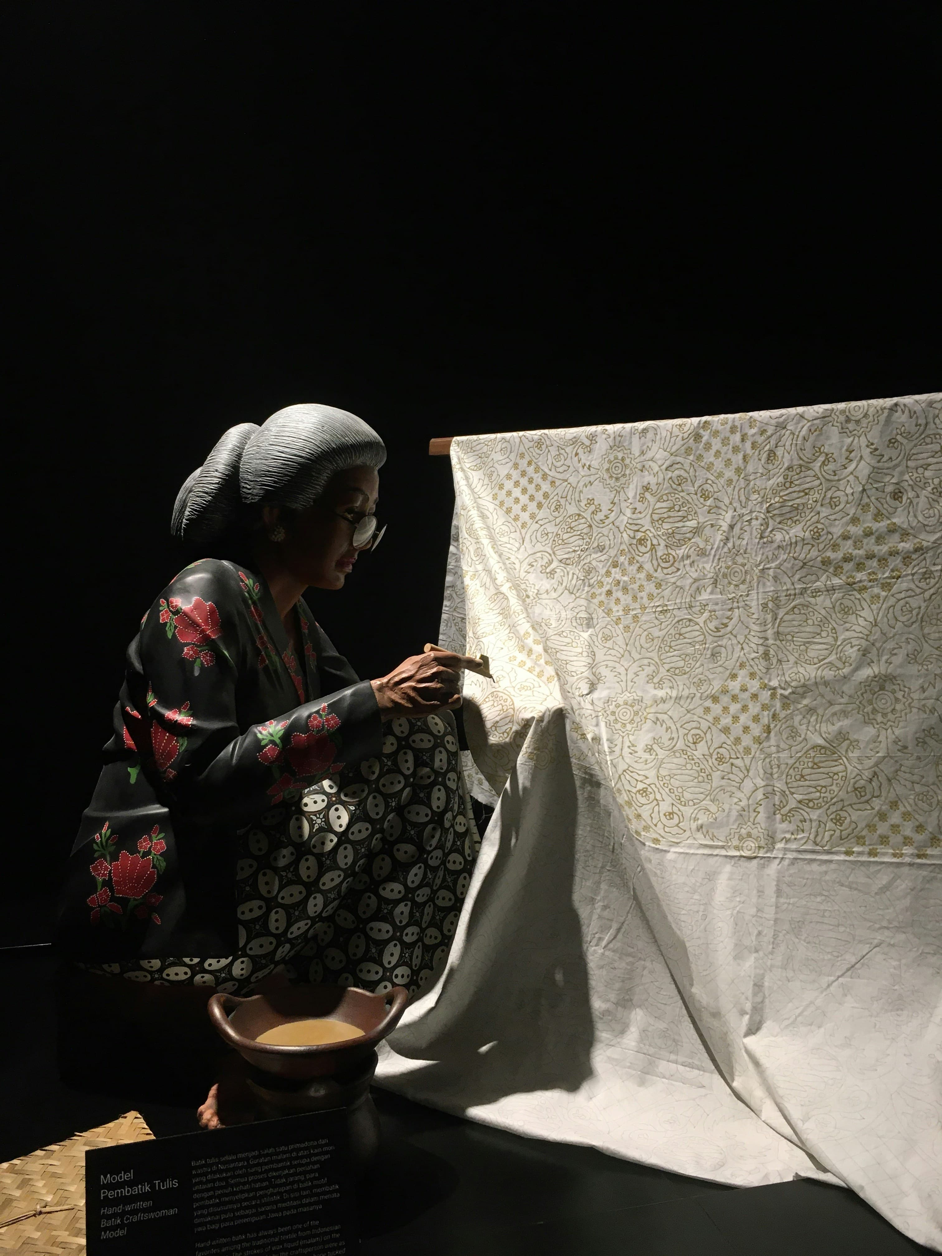 Mengenal Motif Parang: Bukan Sekadar Garis-Garis